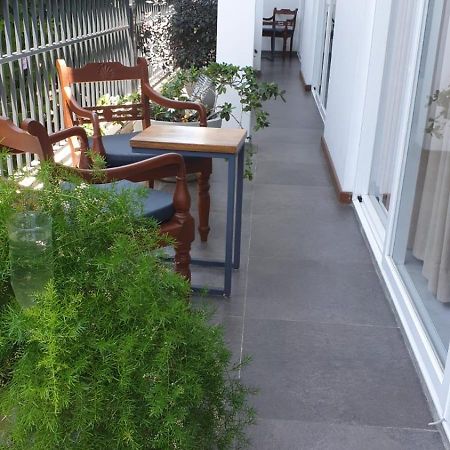 Hikka Hill Loft Lägenhet Hikkaduwa Exteriör bild
