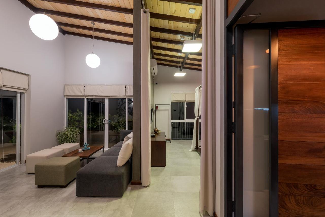 Hikka Hill Loft Lägenhet Hikkaduwa Exteriör bild