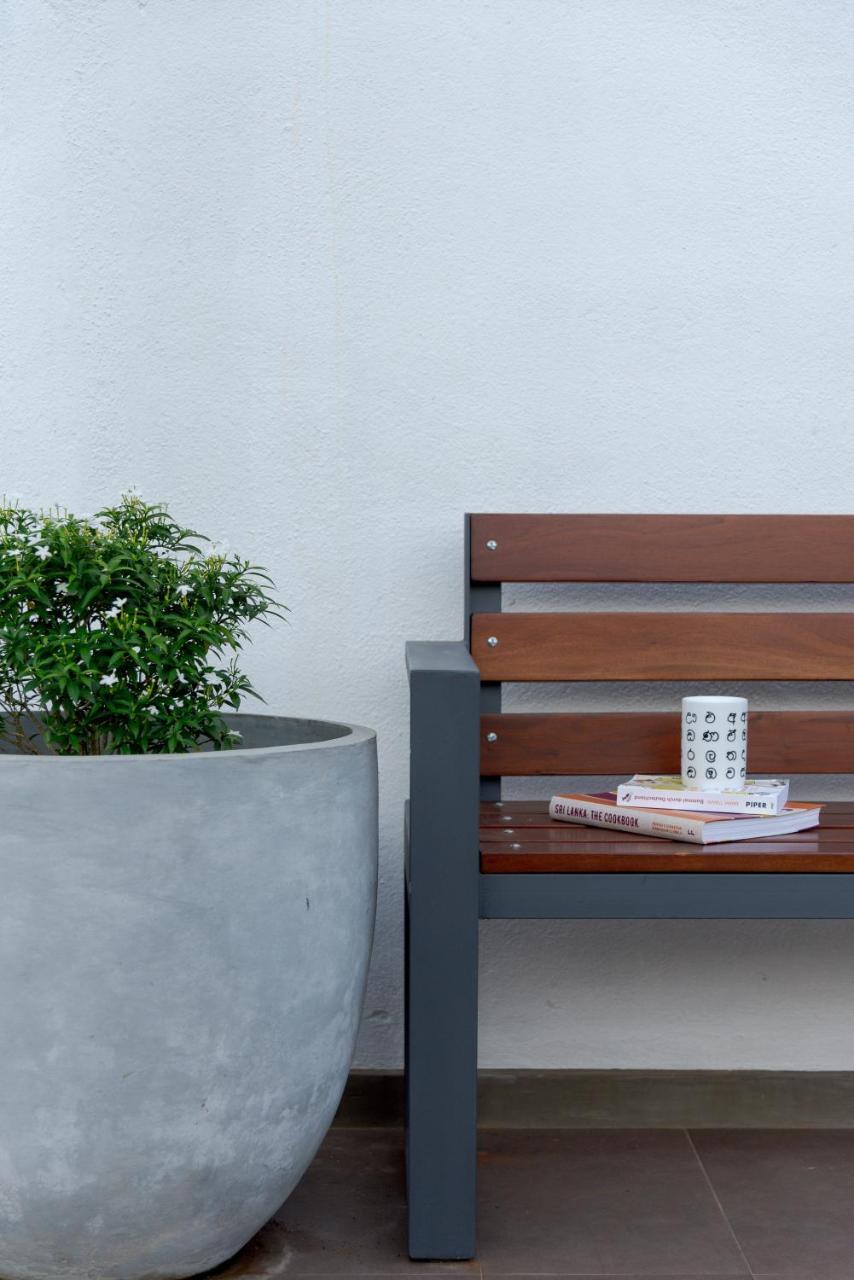 Hikka Hill Loft Lägenhet Hikkaduwa Exteriör bild