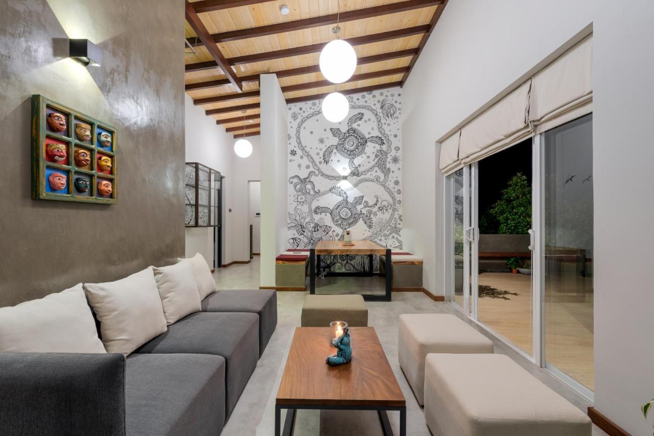 Hikka Hill Loft Lägenhet Hikkaduwa Exteriör bild